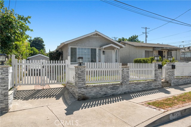 Detail Gallery Image 1 of 34 For 883 S Herbert Ave, San Pedro,  CA 90731 - 2 Beds | 2 Baths