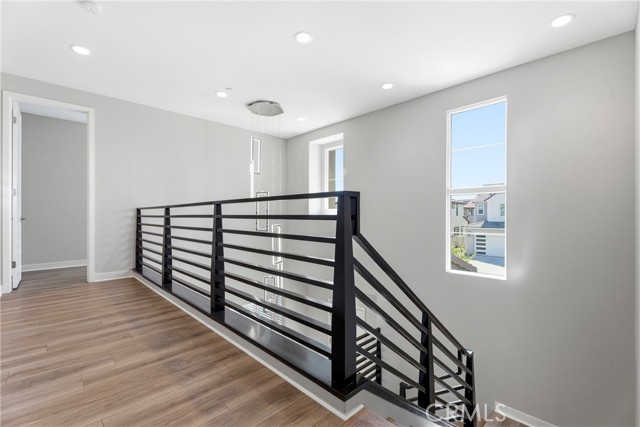 Detail Gallery Image 41 of 75 For 17721 Ridgeline Ct, Saugus,  CA 91350 - 4 Beds | 4 Baths