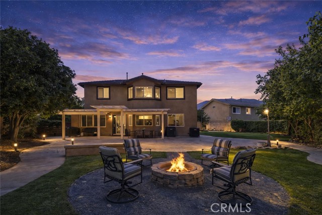 Detail Gallery Image 3 of 71 For 1357 Onyx Cir, Corona,  CA 92882 - 5 Beds | 4 Baths