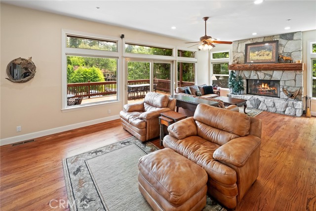Image 27 of 75 For 27581 Meadow Bay Drive