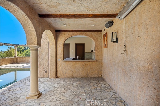 Detail Gallery Image 64 of 74 For 1316 Beverly Grove Pl, Beverly Hills,  CA 90210 - 5 Beds | 7/2 Baths