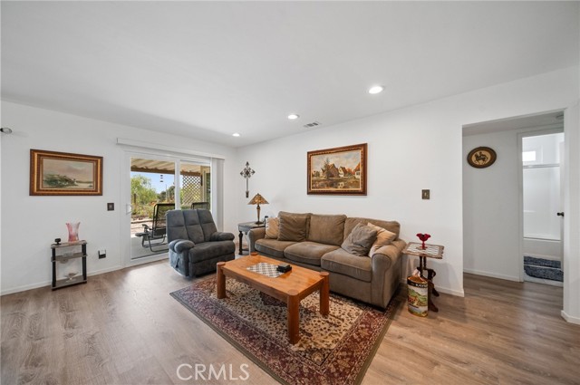 301 San Dimas Avenue, Oceanside, California 92057, 2 Bedrooms Bedrooms, ,2 BathroomsBathrooms,Residential,For Sale,San Dimas Avenue,SW24114512