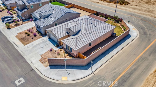 Detail Gallery Image 5 of 38 For 3932 Birchwood Ave, Rosamond,  CA 93560 - 4 Beds | 3 Baths