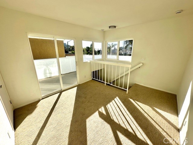 Detail Gallery Image 11 of 14 For 111 Alabama, Huntington Beach,  CA 92648 - 3 Beds | 2/1 Baths