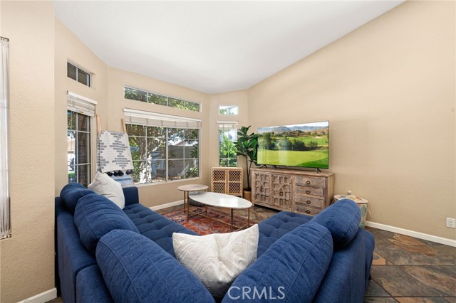 Detail Gallery Image 10 of 71 For 26970 Prickley Pear Cir, Corona,  CA 92883 - 3 Beds | 2 Baths