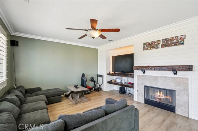 Detail Gallery Image 4 of 30 For 264 Cleomella Ct, Hemet,  CA 92543 - 5 Beds | 3 Baths