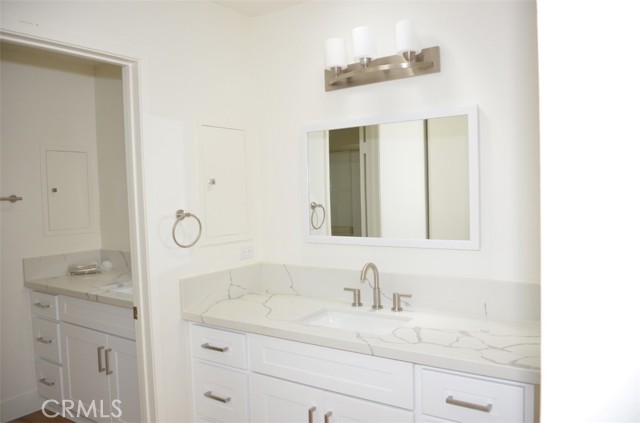 Detail Gallery Image 26 of 39 For 64 Oak Tree Lane, Irvine,  CA 92612 - 4 Beds | 2/1 Baths