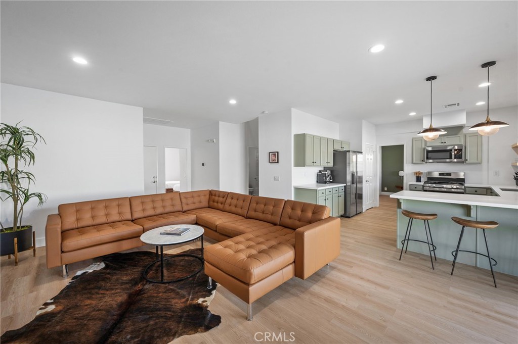 MLS #OC25257515 image #17