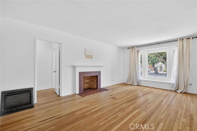 Detail Gallery Image 7 of 37 For 3727 West Bld, Los Angeles,  CA 90016 - 3 Beds | 1/1 Baths