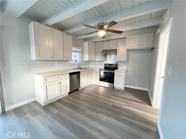 Detail Gallery Image 4 of 30 For 880 N Campus Ave #D,  Upland,  CA 91786 - 3 Beds | 1/1 Baths