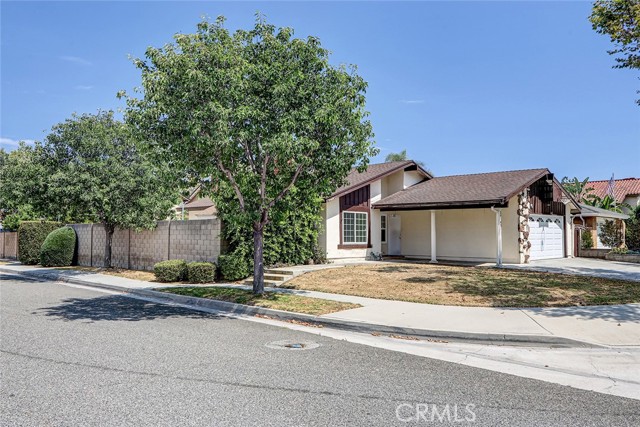 20102 Plaza De Madrid, Cerritos CA: https://media.crmls.org/medias/b8e967f4-3163-4ac4-a150-4fe8ec009ca5.jpg