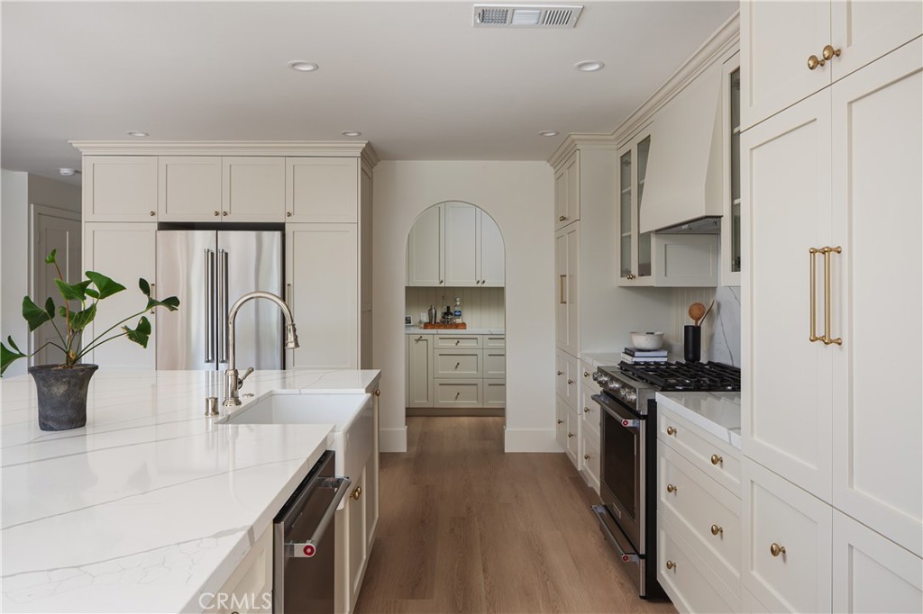 MLS #NP25230836 image #13