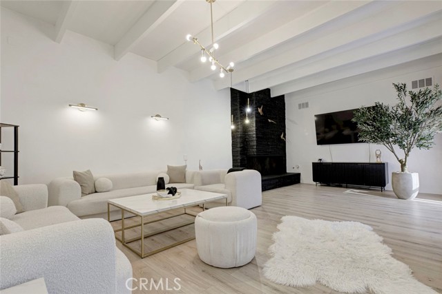 Detail Gallery Image 21 of 59 For 606 Galer Pl, Glendale,  CA 91206 - 4 Beds | 3 Baths