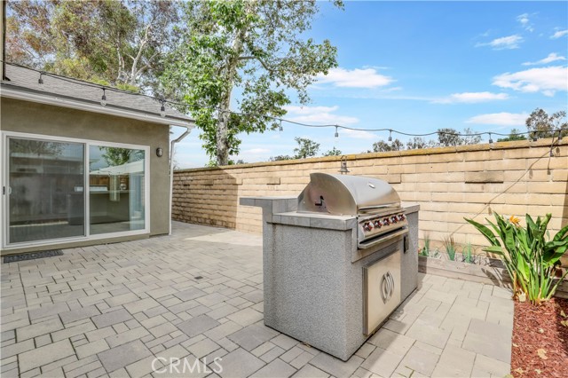 21391 Brandy Wine Lane, Lake Forest CA: https://media.crmls.org/medias/b8eaa330-502d-44d2-9731-5cf7facf1c02.jpg