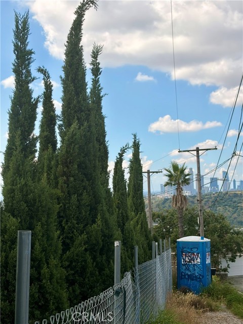 Detail Gallery Image 3 of 10 For 621 Etta St, Mount Washington,  CA 90065 - – Beds | – Baths