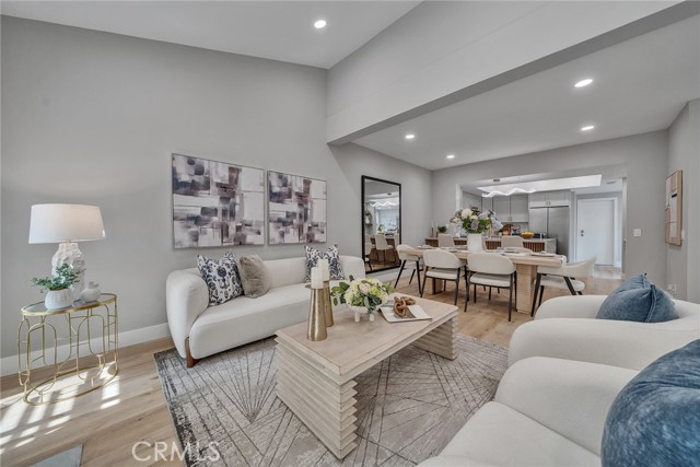 10 Lassen, Irvine CA: https://media.crmls.org/medias/b8eb498d-8b8c-438e-bf01-5aa13a537494.jpg