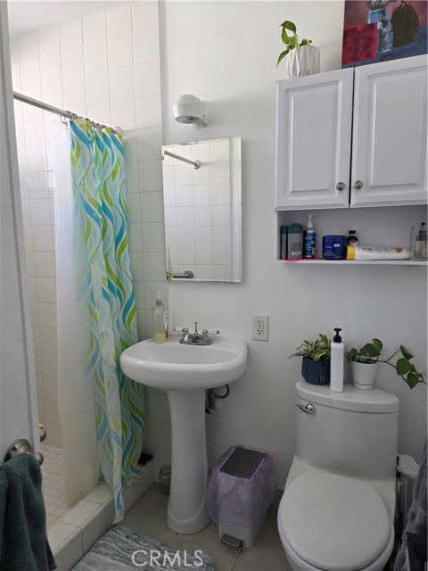 Detail Gallery Image 9 of 20 For 10446 Highdale St, Bellflower,  CA 90706 - 3 Beds | 2 Baths