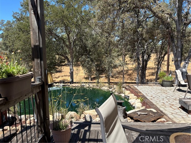 4060 Indian Peak Road, Mariposa CA: https://media.crmls.org/medias/b8eba6f5-c2fd-44b5-8af3-f31faac37f3f.jpg