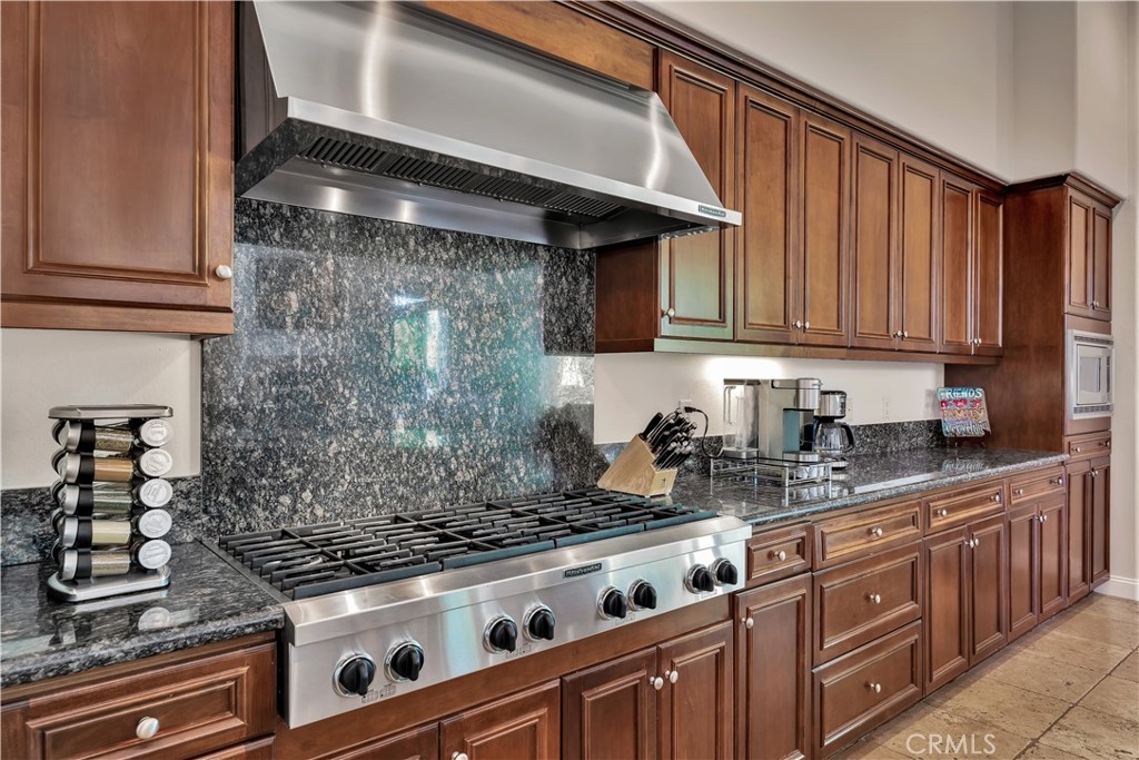 MLS #OC24164197 img 11