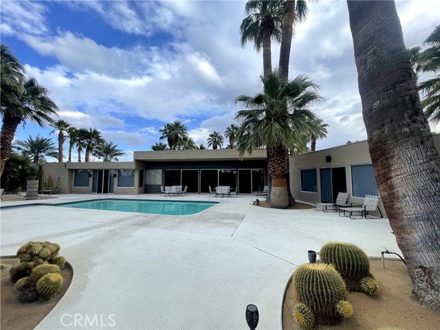 40231 Club View Drive, Rancho Mirage CA: https://media.crmls.org/medias/b8ebfce6-a93c-4d9a-a356-d7d65bed63ee.jpg