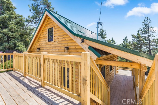 33149 Holcomb Creek Drive, Green Valley Lake CA: https://media.crmls.org/medias/b8edb85f-6343-4250-873a-4f3b4345e16b.jpg
