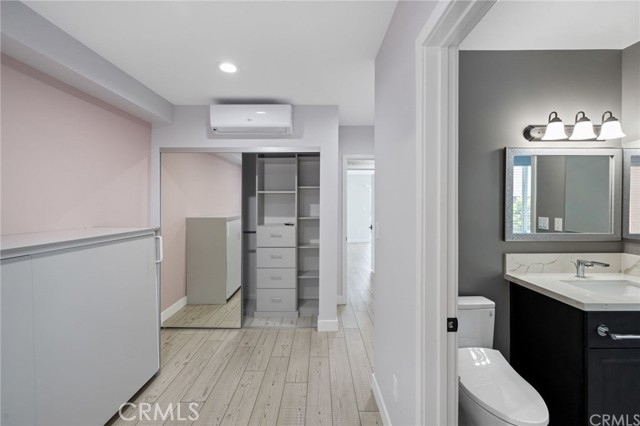 5 Clipper Road, Rancho Palos Verdes CA: https://media.crmls.org/medias/b8ee60d8-4826-418c-8f94-8374c78ed273.jpg