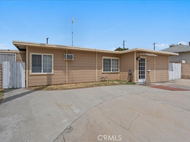 Detail Gallery Image 2 of 44 For 13079 Daventry St, Pacoima,  CA 91331 - 2 Beds | 1 Baths