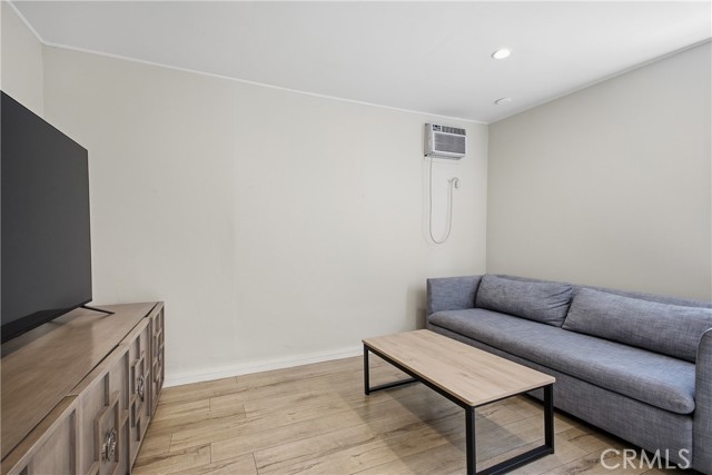 Detail Gallery Image 26 of 27 For 630 Pioneer Dr, Glendale,  CA 91203 - 3 Beds | 1 Baths