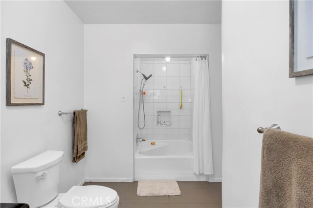 929 E Marshall Place, Long Beach CA: https://media.crmls.org/medias/b8eff479-6cb1-49b3-9a86-6dea00e2c407.jpg