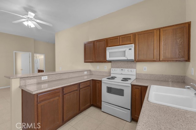 Detail Gallery Image 12 of 55 For 1972 Bell Ct, Thermal,  CA 92274 - 3 Beds | 2 Baths