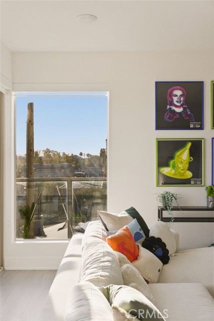 Detail Gallery Image 6 of 61 For 518 E Windsor #305,  Glendale,  CA 91205 - 2 Beds | 2 Baths