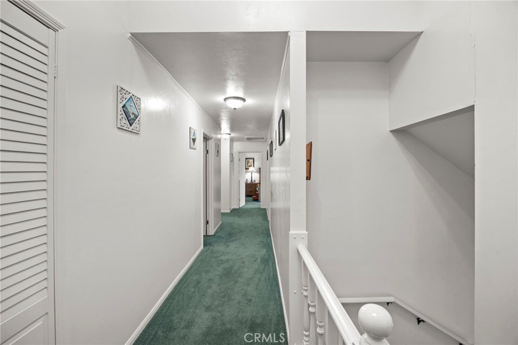 https://media.crmls.org/medias/b8f15ab1-52dd-4d5d-963a-c4f6d1237a48.jpg?preset=X-Large