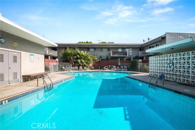 Detail Gallery Image 22 of 24 For 11120 Queensland St #B18,  Los Angeles,  CA 90034 - 1 Beds | 1 Baths