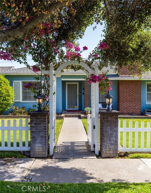 Detail Gallery Image 43 of 46 For 1030 W 19th St, Santa Ana,  CA 92706 - 4 Beds | 3 Baths