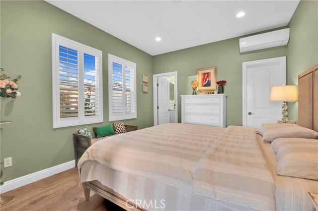 Image 16 of 66 For 220 Barnes  