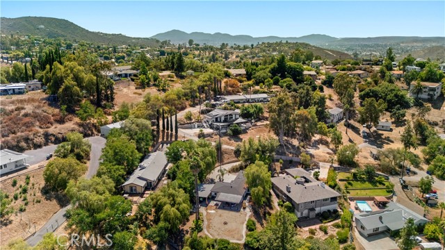 9430 Riverview Avenue, Lakeside CA: https://media.crmls.org/medias/b8f2a55c-e8a1-4365-8cc9-e7708f0f5940.jpg