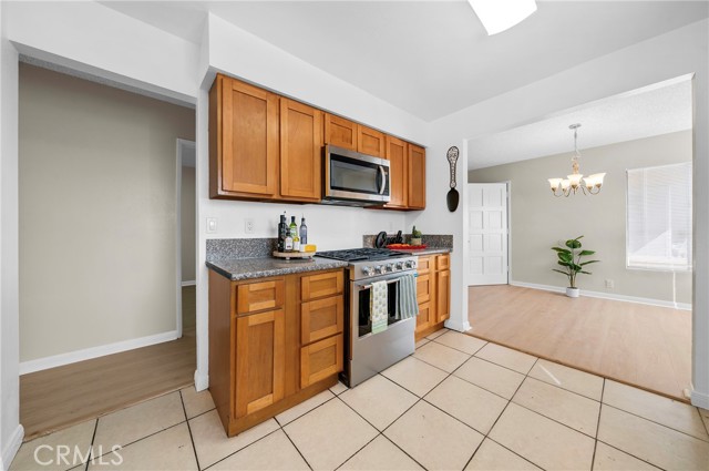 Detail Gallery Image 7 of 23 For 3144 Lashbrook Ave #4,  El Monte,  CA 91733 - 3 Beds | 1 Baths