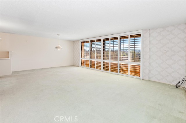 24055 Paseo Del Lago, Laguna Woods CA: https://media.crmls.org/medias/b8f3dbb5-163f-4c32-b817-d5ecf9886ad9.jpg