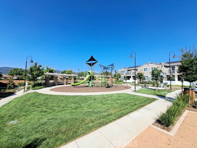 Detail Gallery Image 5 of 32 For 41987 Isadora #1402,  Murrieta,  CA 92562 - 2 Beds | 2/1 Baths