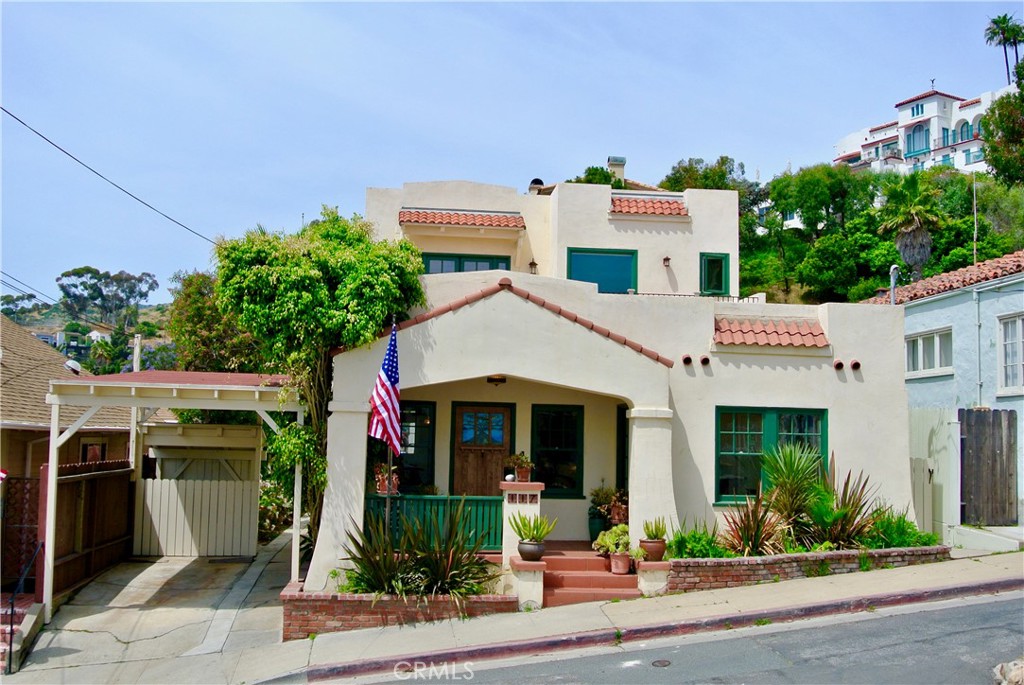 117 Vieudelou Avenue, Avalon, CA 90704