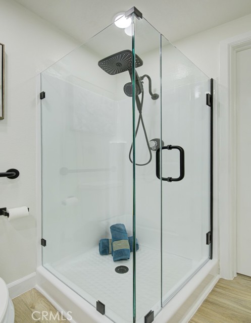 5499 Paseo Del Lago W, Laguna Woods CA: https://media.crmls.org/medias/b8f6669b-588e-4e5e-b99f-375bd15b5e3b.jpg