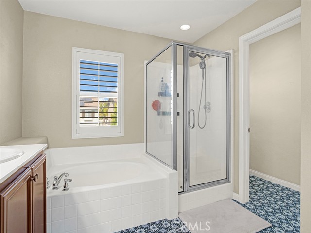 Detail Gallery Image 20 of 38 For 27027 Mountain Willow Ln, Canyon Country,  CA 91387 - 3 Beds | 2/1 Baths