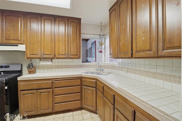 Detail Gallery Image 12 of 39 For 2103 Harriman, Redondo Beach,  CA 90278 - – Beds | – Baths