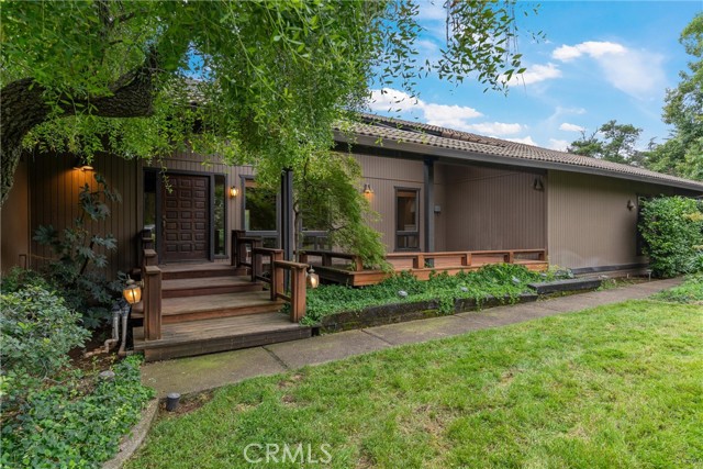 55 Roseanna Court, Chico CA: https://media.crmls.org/medias/b8f749e3-fd22-402a-a9ac-0f97fca6d229.jpg