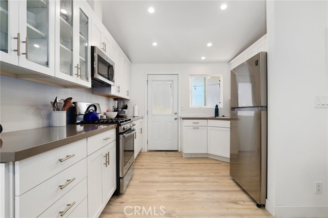 2704 Gates Avenue, Redondo Beach, California 90278, ,Residential Income,Sold,Gates,SB22164603