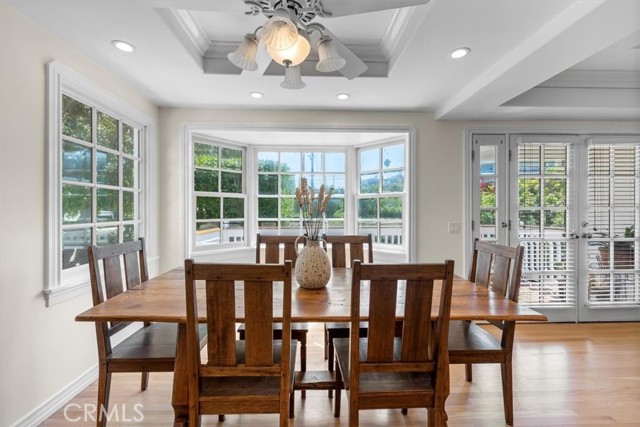 593 26th Street, Manhattan Beach, California 90266, 3 Bedrooms Bedrooms, ,2 BathroomsBathrooms,Residential,Sold,26th,SB22189948