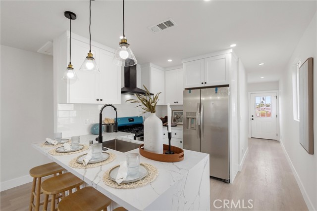 Detail Gallery Image 6 of 25 For 5004 W 138th, Hawthorne,  CA 90250 - 3 Beds | 2 Baths