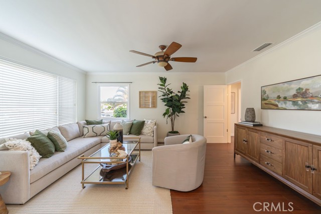 Detail Gallery Image 4 of 43 For 4333 Palo Verde, Lakewood,  CA 90713 - 3 Beds | 2 Baths