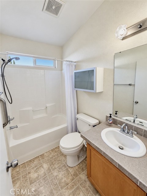 18323 Soledad Canyon Road, 17 photo 17