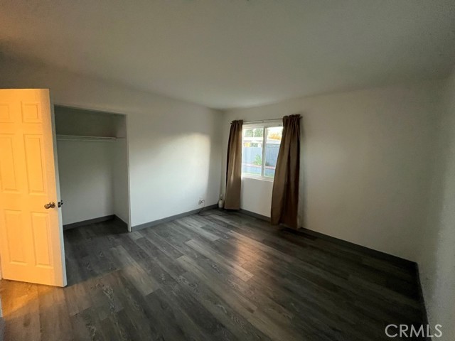 Detail Gallery Image 9 of 17 For 19954 Parthenia St, Northridge,  CA 91324 - 4 Beds | 2 Baths